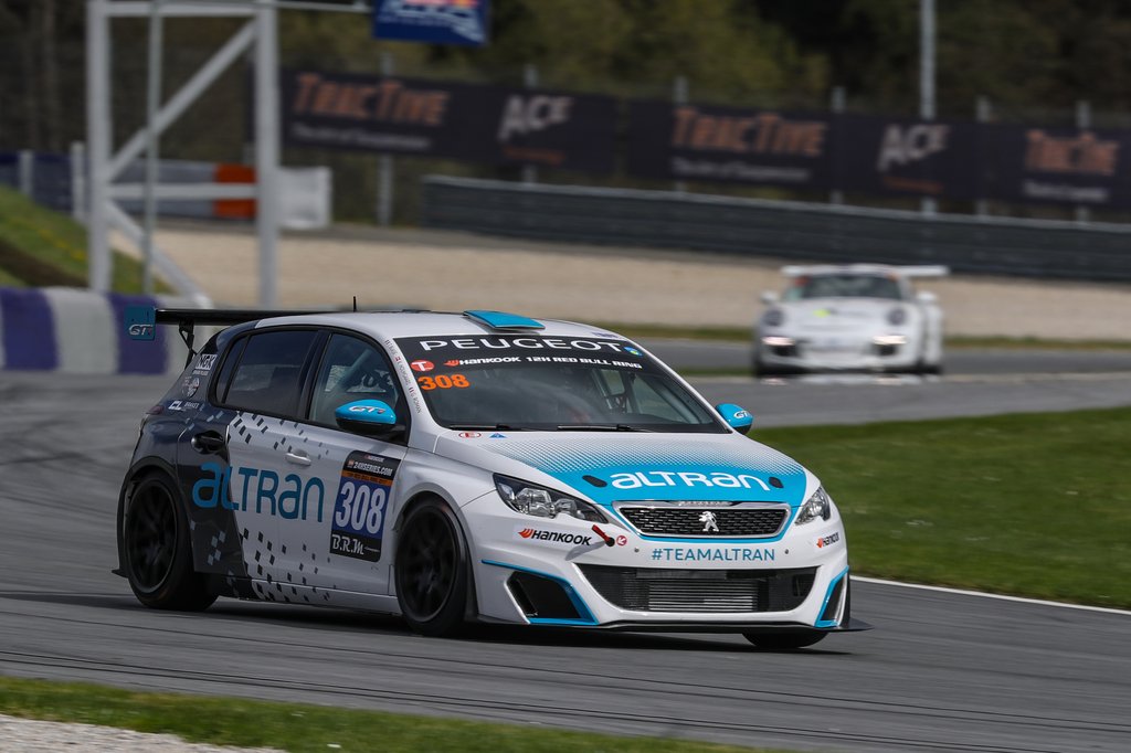 Det bliver i Team Altrans Peugeot 308, at Kim Holmgaard kører i weekenden
(Foto: Petr Fryba)